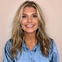 Julene Smith's Instagram, Twitter & Facebook