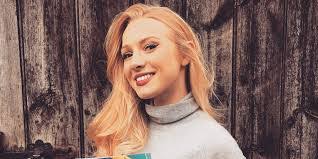 Lucy English's Instagram, Twitter & Facebook