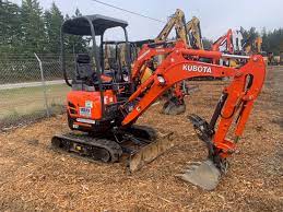 Kubota U17 Compact Excavator 4 000 Lbs Class