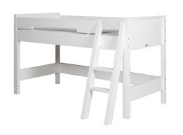 Halbhohes hochbett selbstgemachte möbel kleine räume einrichten bett selber bauen kastenwagen in wohnmobil umbau projektideen bettgestell bett ideen diy möbel. Bopita Combiflex Halbhohes Bett Weiss Mit Schrager Leiter Lelefant Kinderwelt