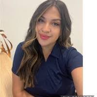 Linda Correa's Instagram, Twitter & Facebook