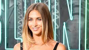 Caroline therese aksinia peters (* 7. Mario Gotze Frau Ann Kathrin Zeigt Im Bikini Viel Haut Stars