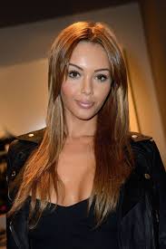 Soins coréens pour la peau. Nabilla Joue De Ses Atouts Physiques Pour Faire Vendre Certains Produits De Beaute Sur Instagram Puretrend