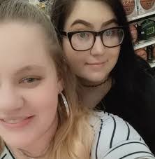 Jeanette Carson's Instagram, Twitter & Facebook