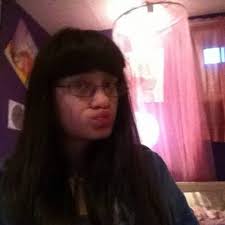 Jessica Stenger's Instagram, Twitter & Facebook