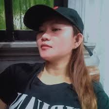 Golden girl Nadine Lustre (and introducing Jolinka Von Papinlop 🐎)