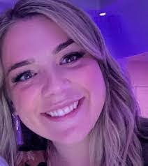 Gina Gunning's Instagram, Twitter & Facebook