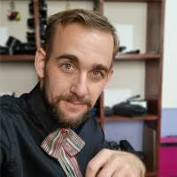 60+ perfiles de «Gavin»