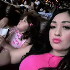 Nancy Berumen's Instagram, Twitter & Facebook