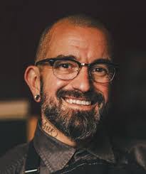 Sean Kenyon's Instagram, Twitter & Facebook