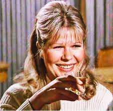 Cheers to the new year!!!🥂🍾🥳🙌🏻🥃Happy 2025 one and all! Wishing you  and your loved ones only good health and good things 🎉❤️👏🏻🎊🎈🎆 I'd  love to hear how you rang in the new