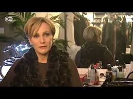 This cd n je te dis vous/tour de charme are her best cds of all. Patricia Kaas Euromaxx Fragebogen Youtube