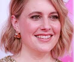 Flora Kent's Instagram, Twitter & Facebook