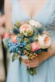 Best blue wedding flowers types for bouquets and arrangements. Blue Wedding Flowers Flores Azuis Para Casamento Casamento Floral Buque De Noiva