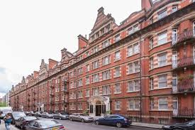 The Homes From 1920 To 1932 Of T S Eliot 1888 1965 American Poet Flat 9 And 68 Clarence Gate Gardens 5 Glentworth Stree American Poets Famous Poems Street