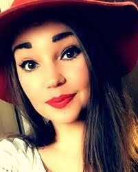 Crystal Ault's Instagram, Twitter & Facebook