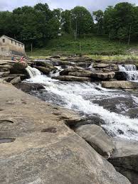It is one of the largest volume waterfalls i have ever seen. Great Falls Canaan 2021 All You Need To Know Before You Go With Photos Canaan Ct Tripadvisor
