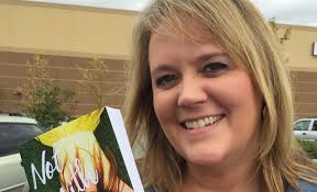 Kelli Warner's Instagram, Twitter & Facebook