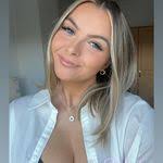 Rebecca Eustace's Instagram, Twitter & Facebook