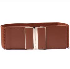Soulignez votre taille de cette large ceinture femme ! La Ceinture Large Elastique Quai De Seine Les Accessoires Ceintures La Selection Parisienne