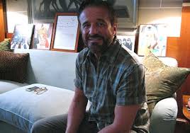 Debutó con faccione , cuyo. Christian De Sica The American Mag