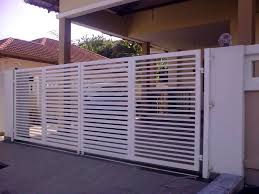 Umumnya, pagar menggunakan material besi (pagar besi minimalis lipat). Model Pagar Lipat Besi Rumah Minimalis Gambar Update Terbaru