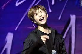 Hyunjin is back finally hyunjin is back and i can't stop crying babyyy pic.twitter.com/vvtekz2ttb. Hwang Hyunjin