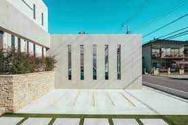 コンクリート打ちっぱなしガレージのモダン外構 千葉 埼玉 外構 庭工事専門店 スペースガーデニング コンクリート 打ちっぱなし コンクリート シンプルモダン 外観 平屋