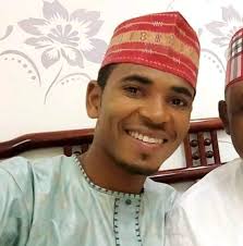 BA DOLE NAYI FARIN CIKIBA ======================= Ni Hon Amir Abdullahi  Kima Dole nayi farin ciki kasance wata Musulmi kuma dan gidan musulmai gaba  da baya, kuma Allah yayini Dan Najeriya, kasar da