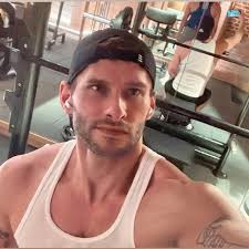 Robert Hebestreit (@robert_hebestreit) • Threads, Say more