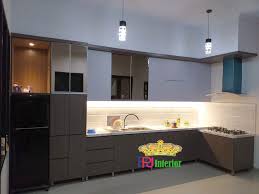 Satu set kitchen bahan : Desain Kitchen Set Rumah Terbaru Tahun 2020