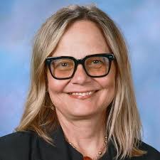 Emily Isler's Instagram, Twitter & Facebook