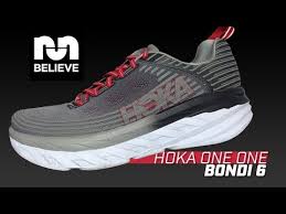 The redesign this year brings a few new features. Hoka One One Bondi Laufschuh Test 2021