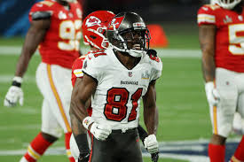 Per tom pelissero of nfl network, the deal is worth up to $6.25 million with. No Signs Of An Imminent Deal Between The Bucs And Antonio Brown Bucs Nation