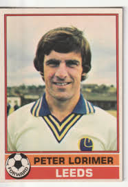 Topps Gum Card Footballers 1977 Red Back Peter Lorimer Leeds United
