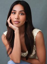 Talk about inspiring women in Australian media 👆🏼 What an absolute  pleasure it was having the incredibly talented, smart and STUNNING  @mariathattil in for @cbmmanagement to update her acting headshots. Maria  wanted