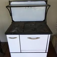 You might also want to consider having a modern. Best Antique Wood Burning Kitchen Range With 6 Burners And An Oven For Sale In Kerrville Texas For 2021