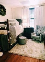 30 Simple Dorm Room Decorating Ideas On A Budget Tendollarbux Com Unique Dorm Room Dorm Room Inspiration Cool Dorm Rooms