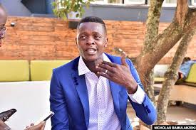 A month and weeks later, singer jose chameleone's prized escalade is still parked in the compound! My Life Is Organized That Mechanic Is Lying Chameleone On Shs11m Debt