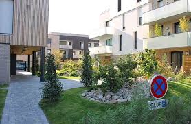 Joli Jardin Dans La Residence D Appartements Neufs Le Clos Silva A Lesquin Vue De L Exterieur Appartement Neuf Lesqui Habitat Joli Jardin Architecte