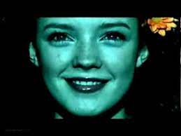 Когда легкий стук по крыше. Butusov Devushka Po Gorodu Butosov Devushka Po Gorodu Youtube