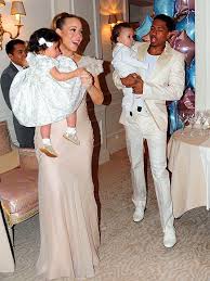 Nick cannon is an american actor, director and host who produces various television, film and his parents separated when he was young, so he grew up shuttling between california and north carolina. Mariah Carey Mariah Carey Nick Cannon Celebrity Moms Mariah Carey
