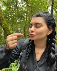 Roberta Flores (@roflores05) • Instagram photos and videos