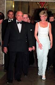Check out updated best hotels & restaurants near princess diana/dodi fayed memorial. Princess Diana And Dodi Fayed Harrods Statue To Be Removed Hello