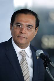 Conferencia de Benjamín Robles.