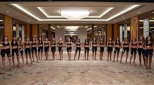 Merih demiral (turkey) header from the centre of the box is high and wide to the left. 5ypb Klp3rmhim