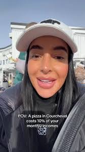 Mary Briere's Instagram, Twitter & Facebook