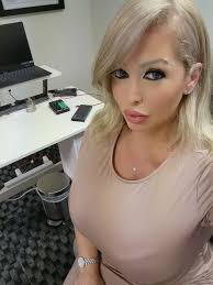 Alura Jenson Retires from Performing - Fleshbot Business