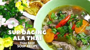There are a few stalls scattered around our sunny island that serves sup tulang. Sup Daging Ala Thai Thai Beef Soup Recipe Youtube