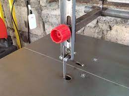 This tutorial shows you how to make a diy metal table saw fence. Jigsaw Table Woodworking Jigsaw Jigsaw Table Woodworking